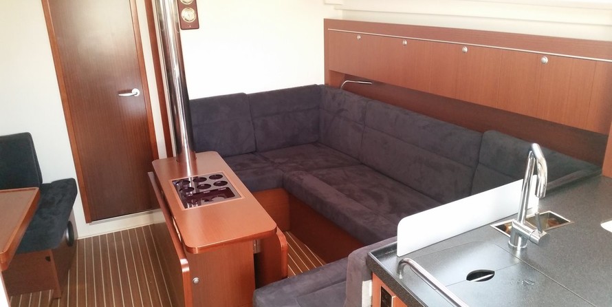 Hanse 415