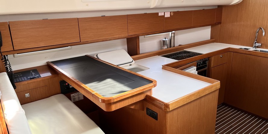Bavaria Cruiser 51
