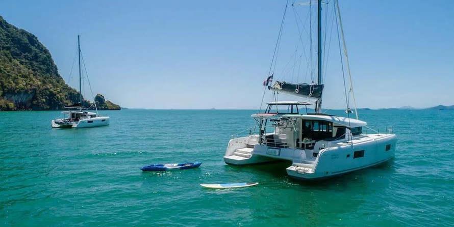 Lagoon 42 - 4 + 1 cab.