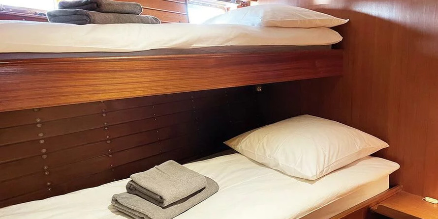 Grand Banks Europa 50