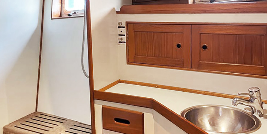 Grand Banks Europa 50