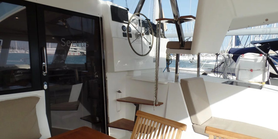 Fountaine Pajot Lucia 40