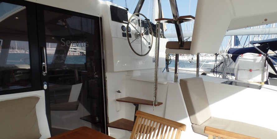 Fountaine Pajot Lucia 40