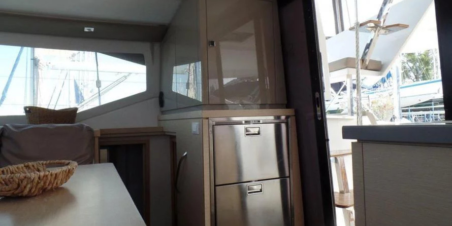 Fountaine Pajot Lucia 40