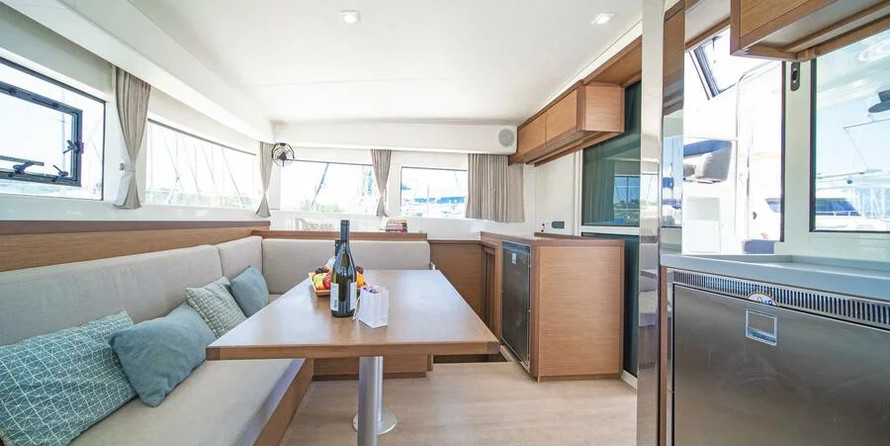 Lagoon 40
