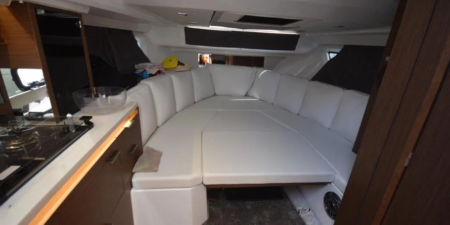 Jeanneau Cap Camarat 10.5 WA