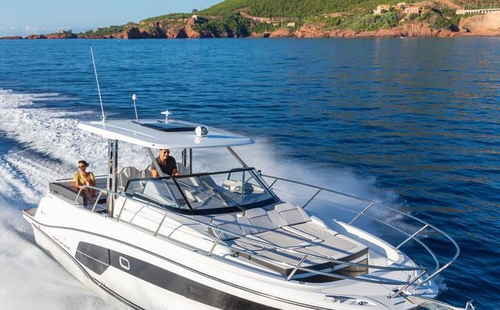 Jeanneau Cap Camarat 10.5 WA