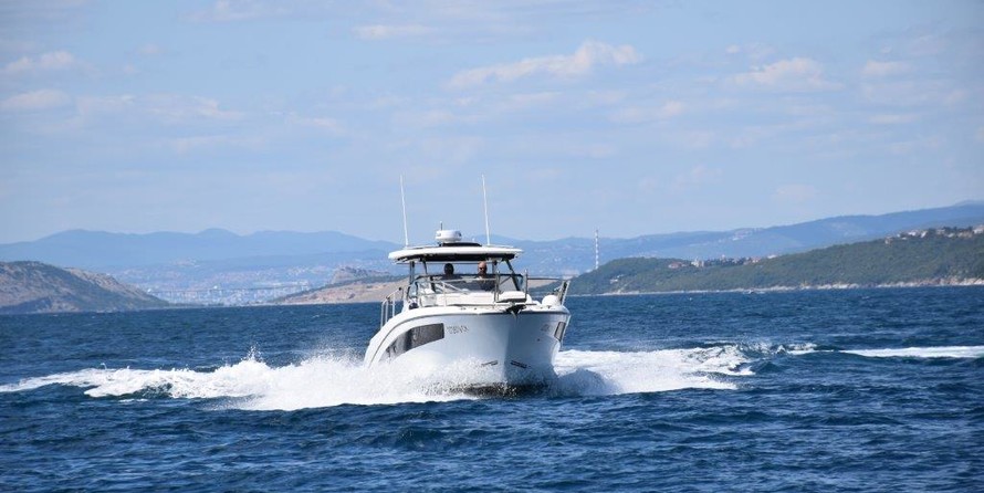 Jeanneau Cap Camarat 10.5 WA