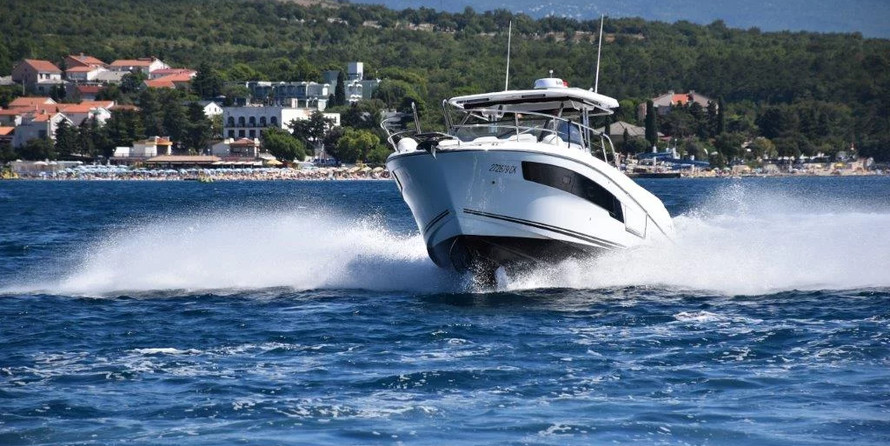 Jeanneau Cap Camarat 10.5 WA