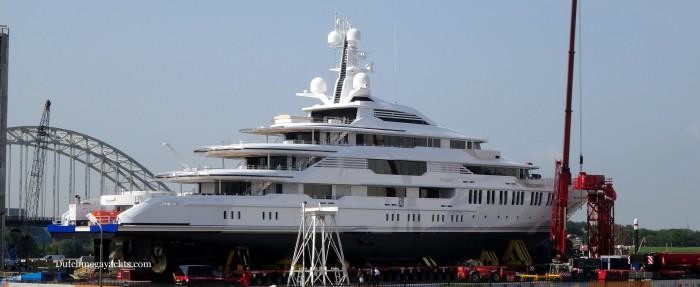 CRN 74 M/Y Cloud 9