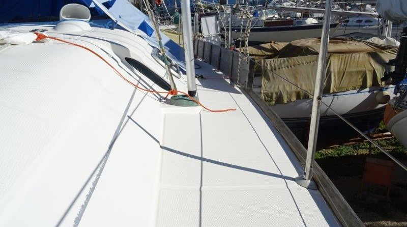 Beneteau First 42