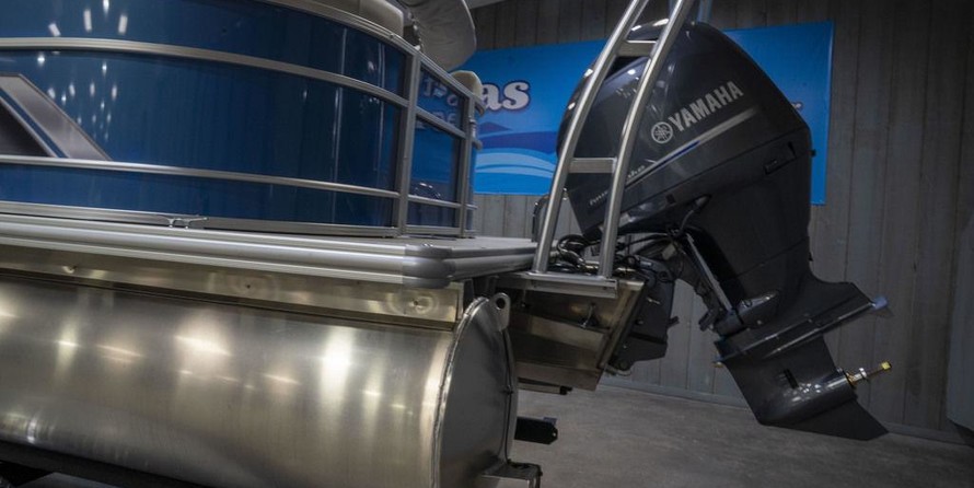 Starcraft Marine EX 22 R