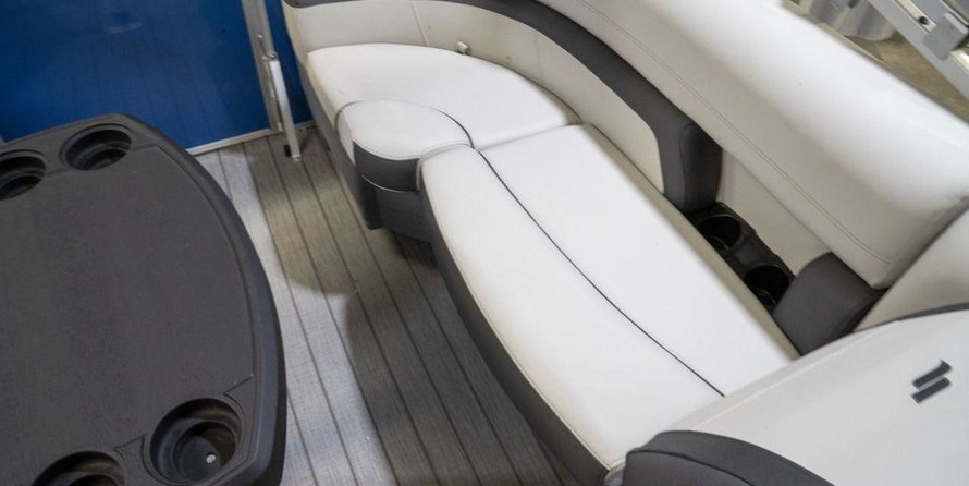 Starcraft Marine EX 22 R