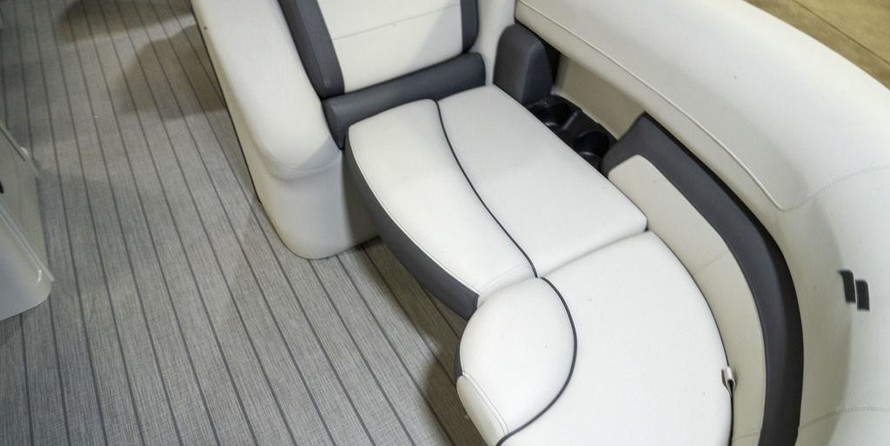 Starcraft Marine EX 22 R