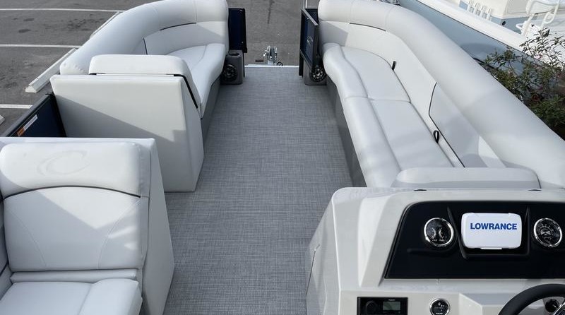 Larson LX 850 Classic SF