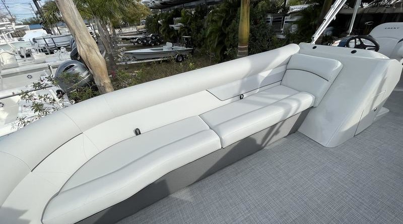 Larson LX 850 Classic SF