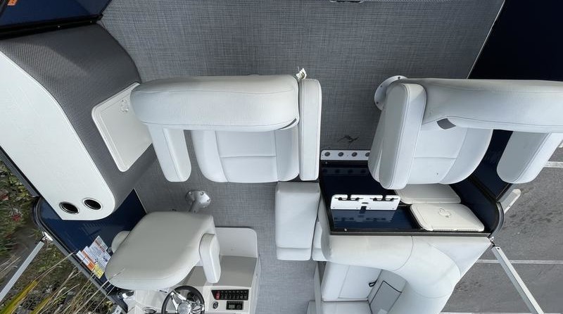 Larson LX 850 Classic SF