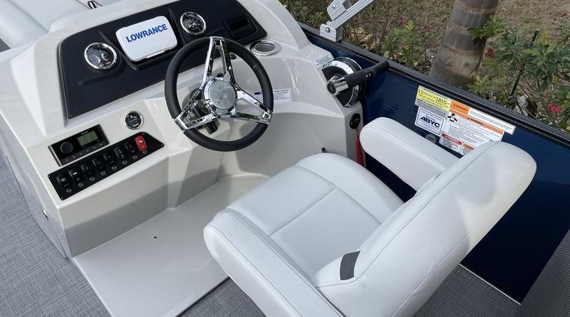 Larson LX 850 Classic SF