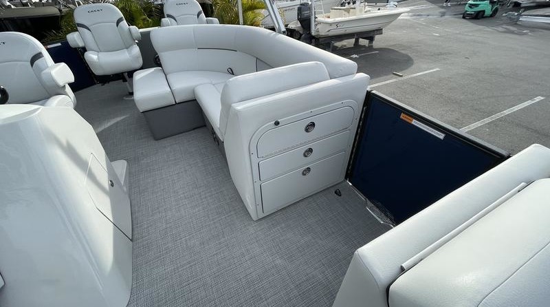 Larson LX 850 Classic SF