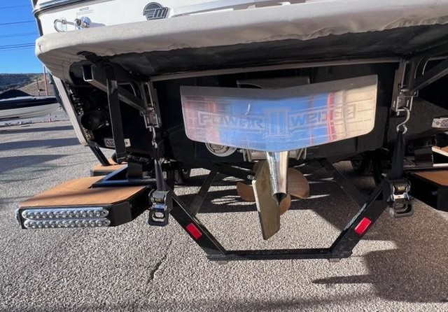 Malibu Wakesetter 23 LSV