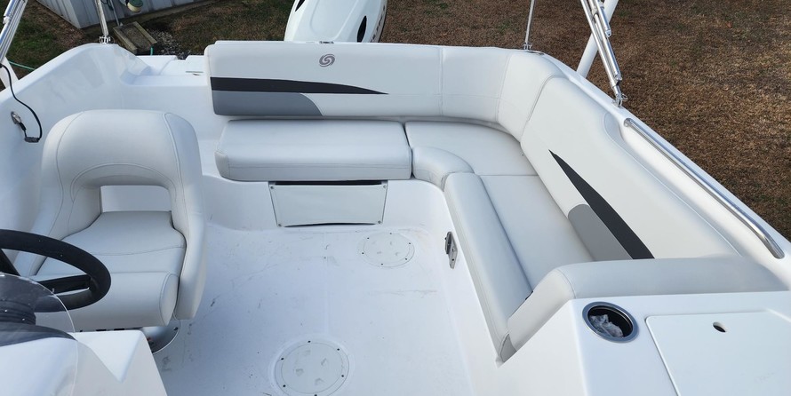 Hurricane 188 sport sundeck