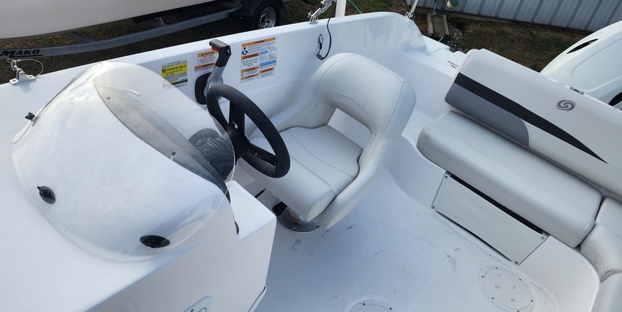 Hurricane 188 sport sundeck