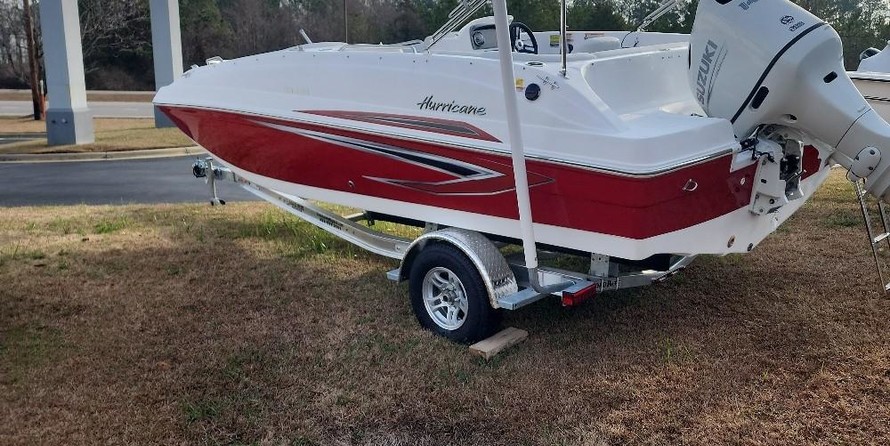 Hurricane 188 sport sundeck