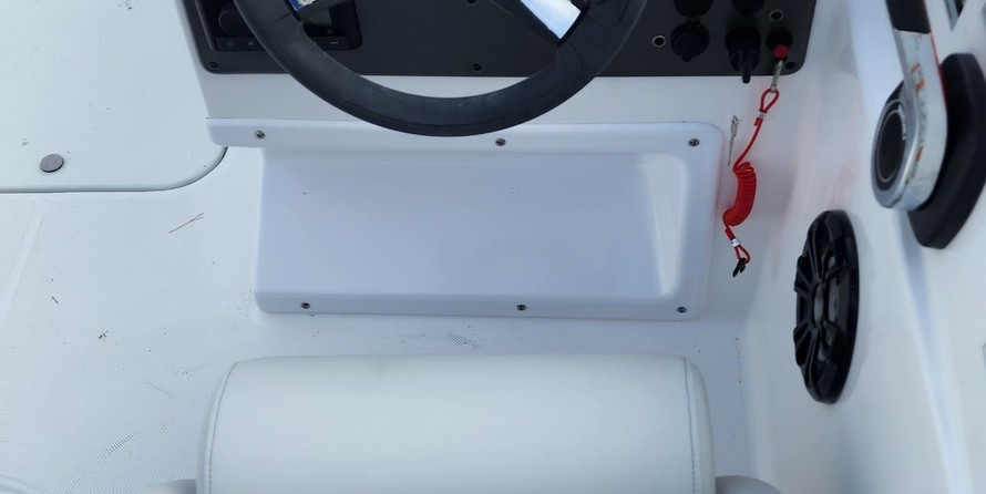 Hurricane 188 sport sundeck