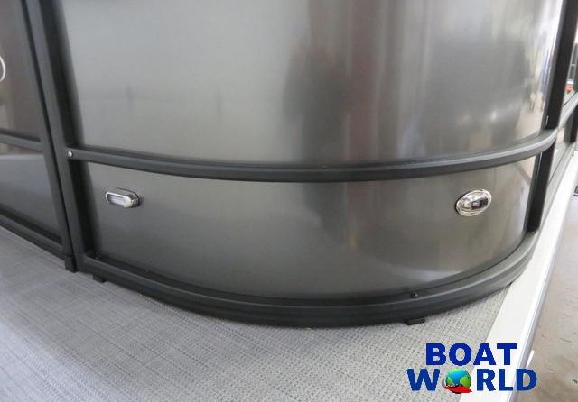 Bentley Pontoons 220 XL Cruise Pontoon & Honda 4-Stroke EFI