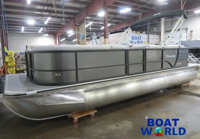 Bentley Pontoons 220 XL Cruise Pontoon & Honda 4-Stroke EFI