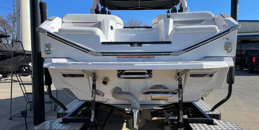 Super Air Nautique G23