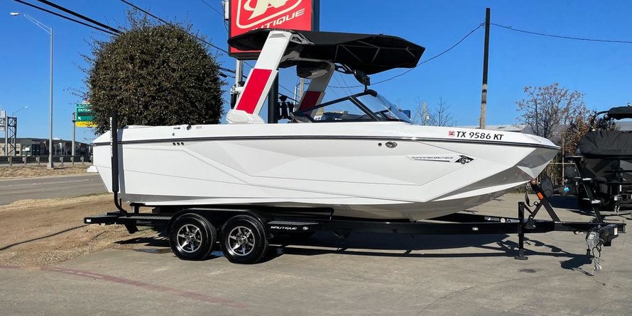 Super Air Nautique G23