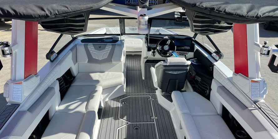 Super Air Nautique G23