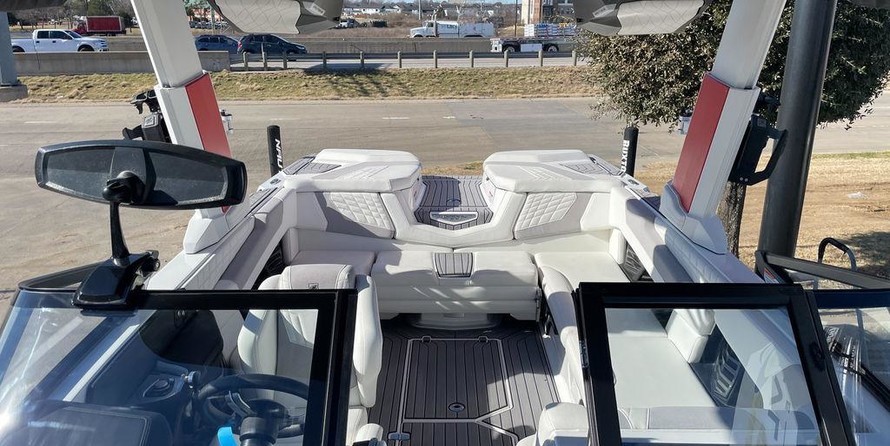 Super Air Nautique G23