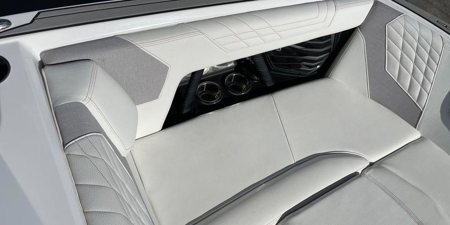 Super Air Nautique G23