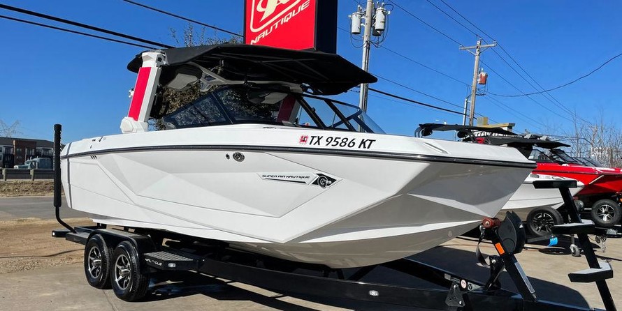 Super Air Nautique G23