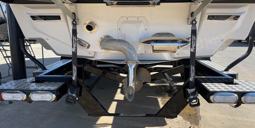 Super Air Nautique G23