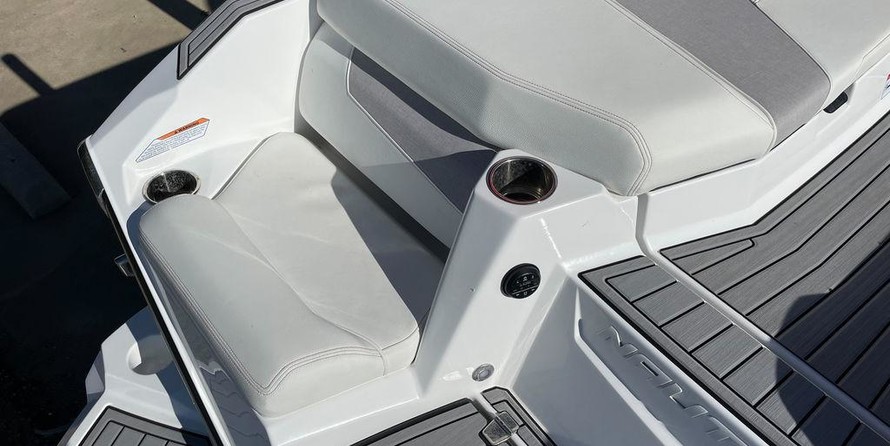 Super Air Nautique G23