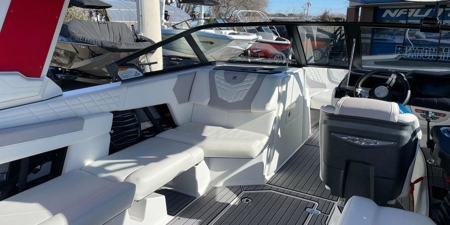 Super Air Nautique G23