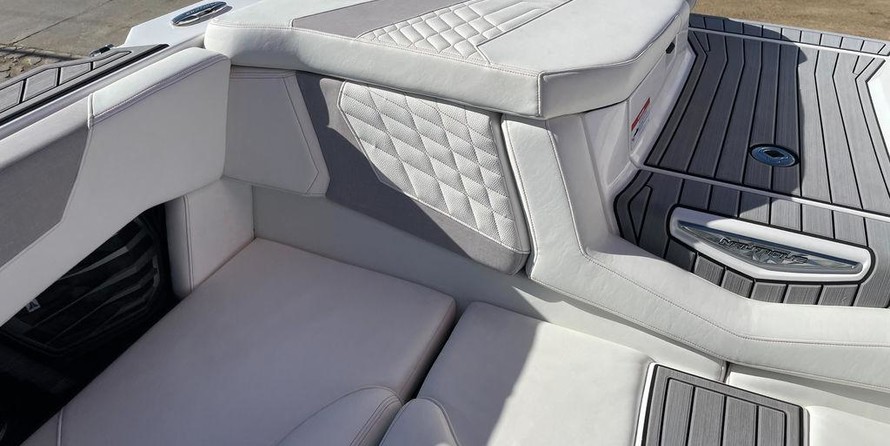 Super Air Nautique G23