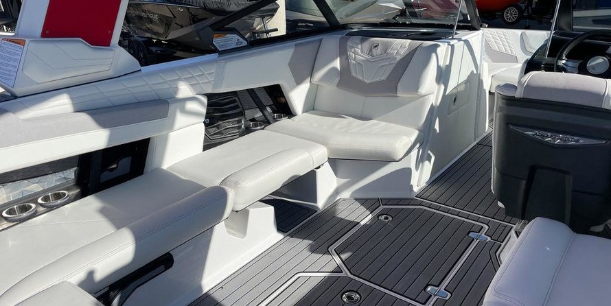 Super Air Nautique G23