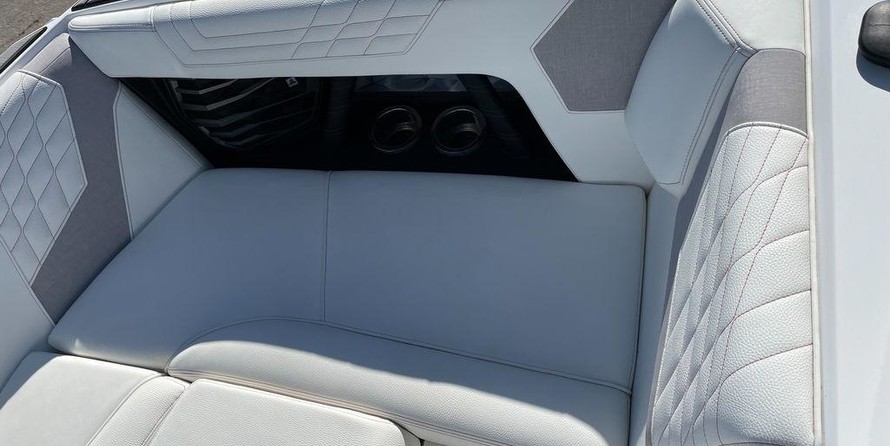 Super Air Nautique G23