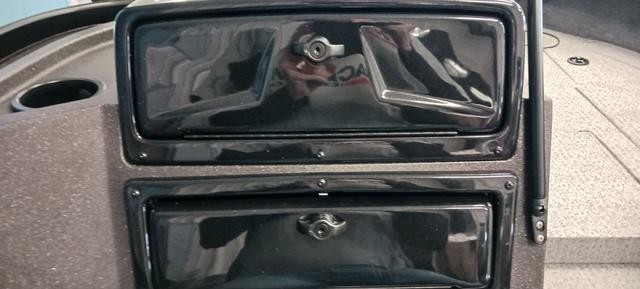 Tracker Targa V-19 WT