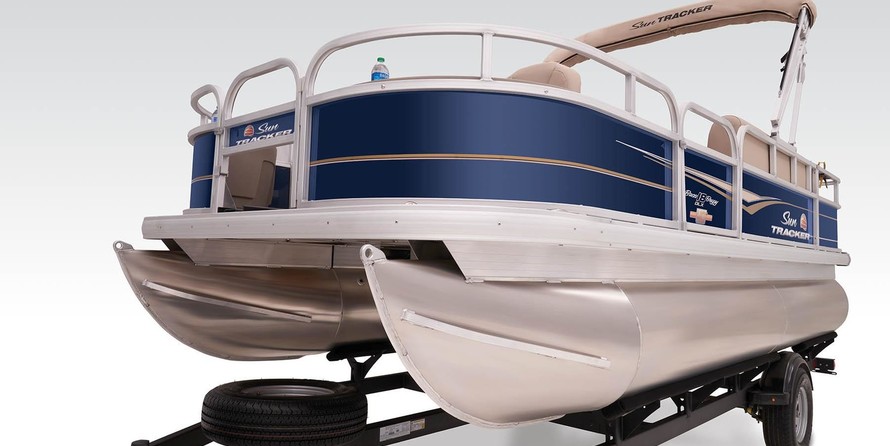 Sun Tracker Bass Buggy 18 DLX