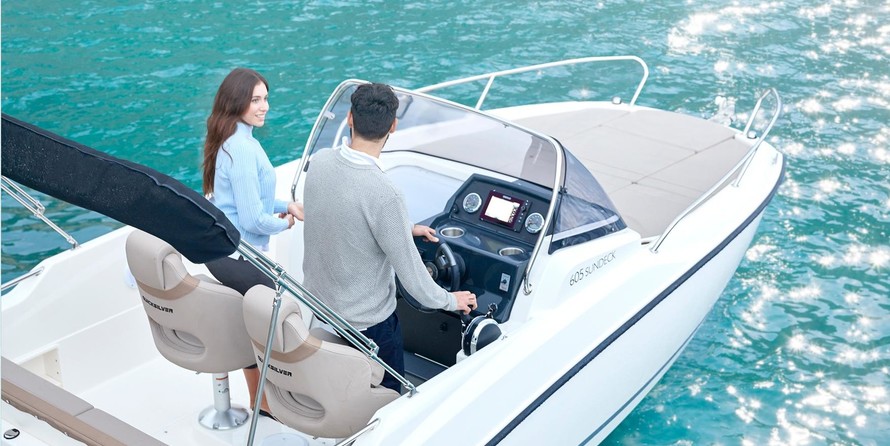 Quicksilver Activ 605 Sundeck
