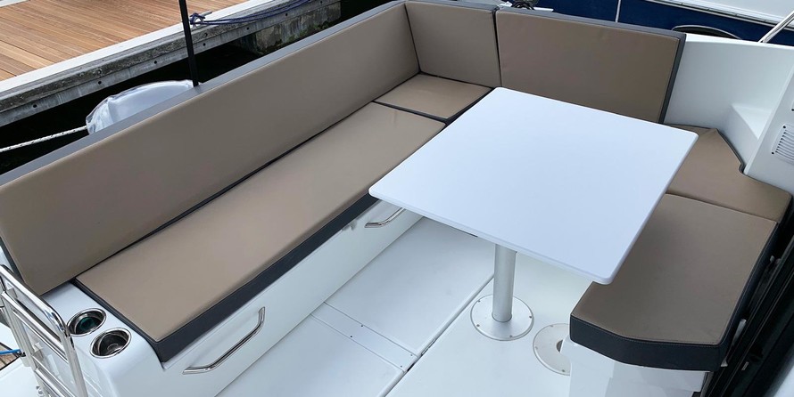 Jeanneau Merry Fisher 895