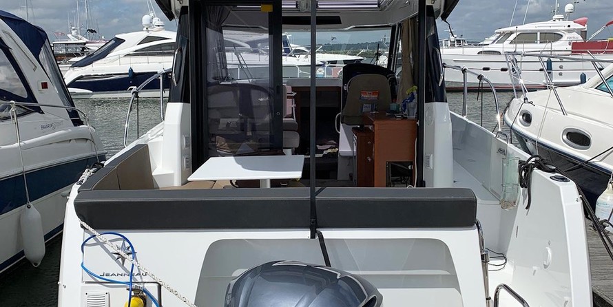 Jeanneau Merry Fisher 895