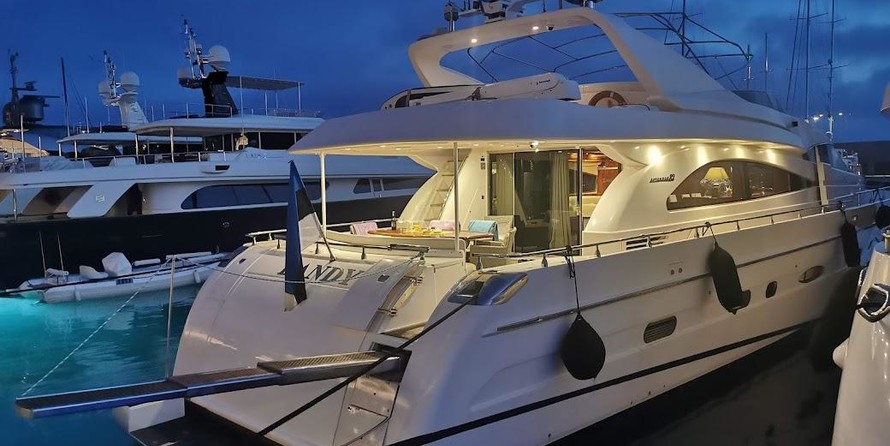 Astondoa 82 GLX