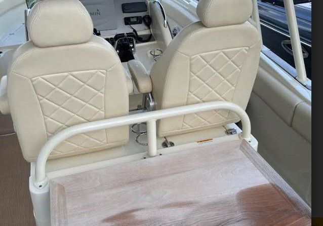 Chris-Craft Catalina 29 Sun Tender