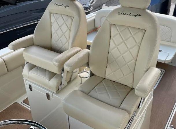 Chris-Craft Catalina 29 Sun Tender